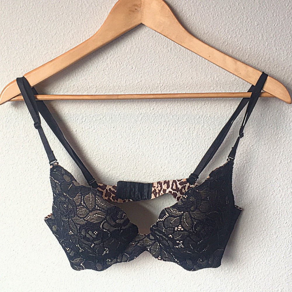 Victoria Secret Very Sexy Secret Embrace Push up